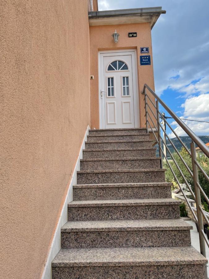 Haus Grace Daire Kastela Dış mekan fotoğraf